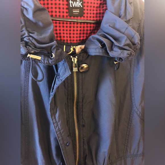 TWIK Long Windbreaker Jacket in Blue with Gold n Blue Lining - Picture 11 of 14